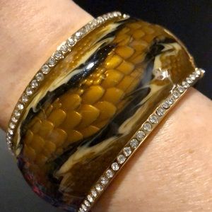 Dragon-tail design and Crystal-edged cuff bracelet